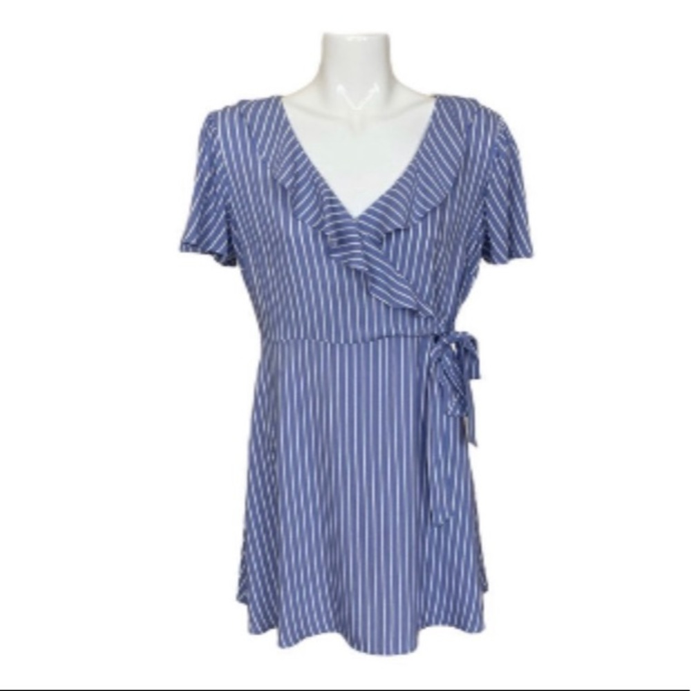2/$15✨ Xhilaration | Blue Pin Striped Dress✨